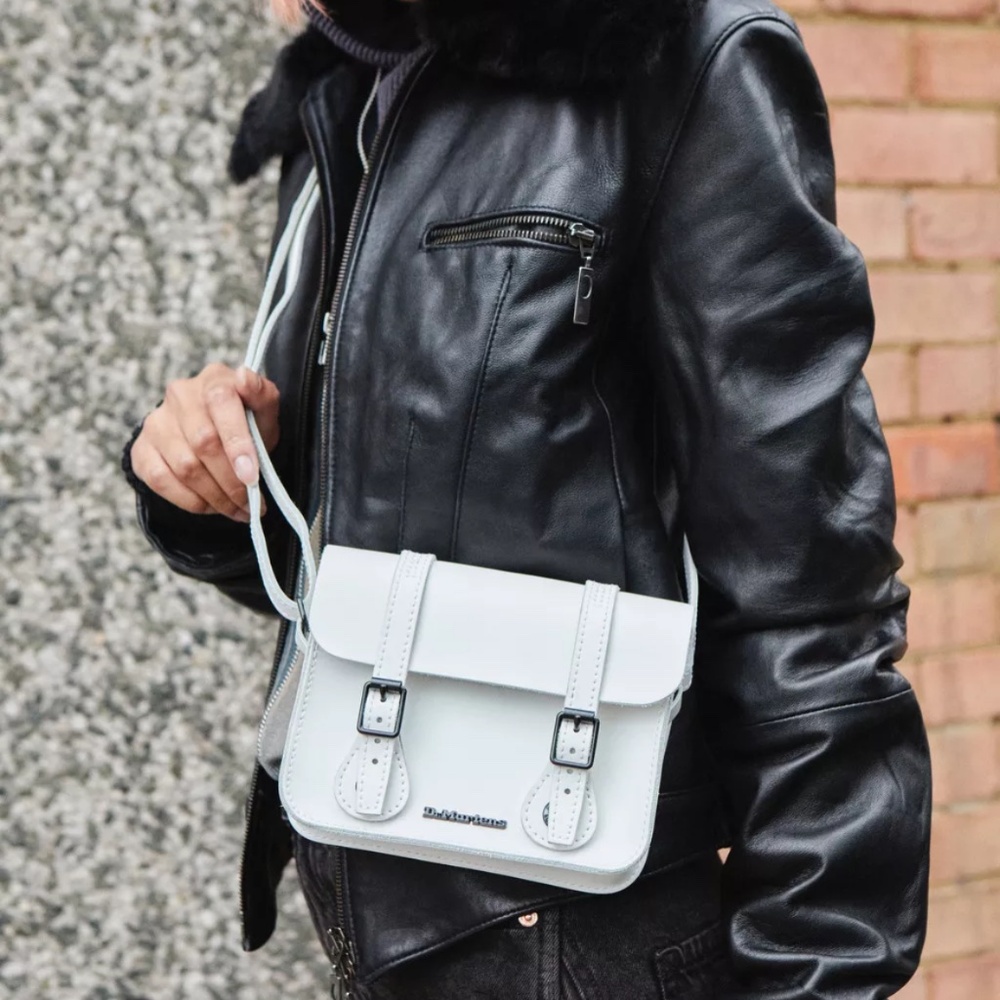 Dr. Martens 7 INCH LEATHER CROSSBODY BAG